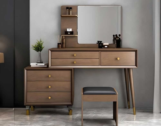 Anh bàn trang điểm